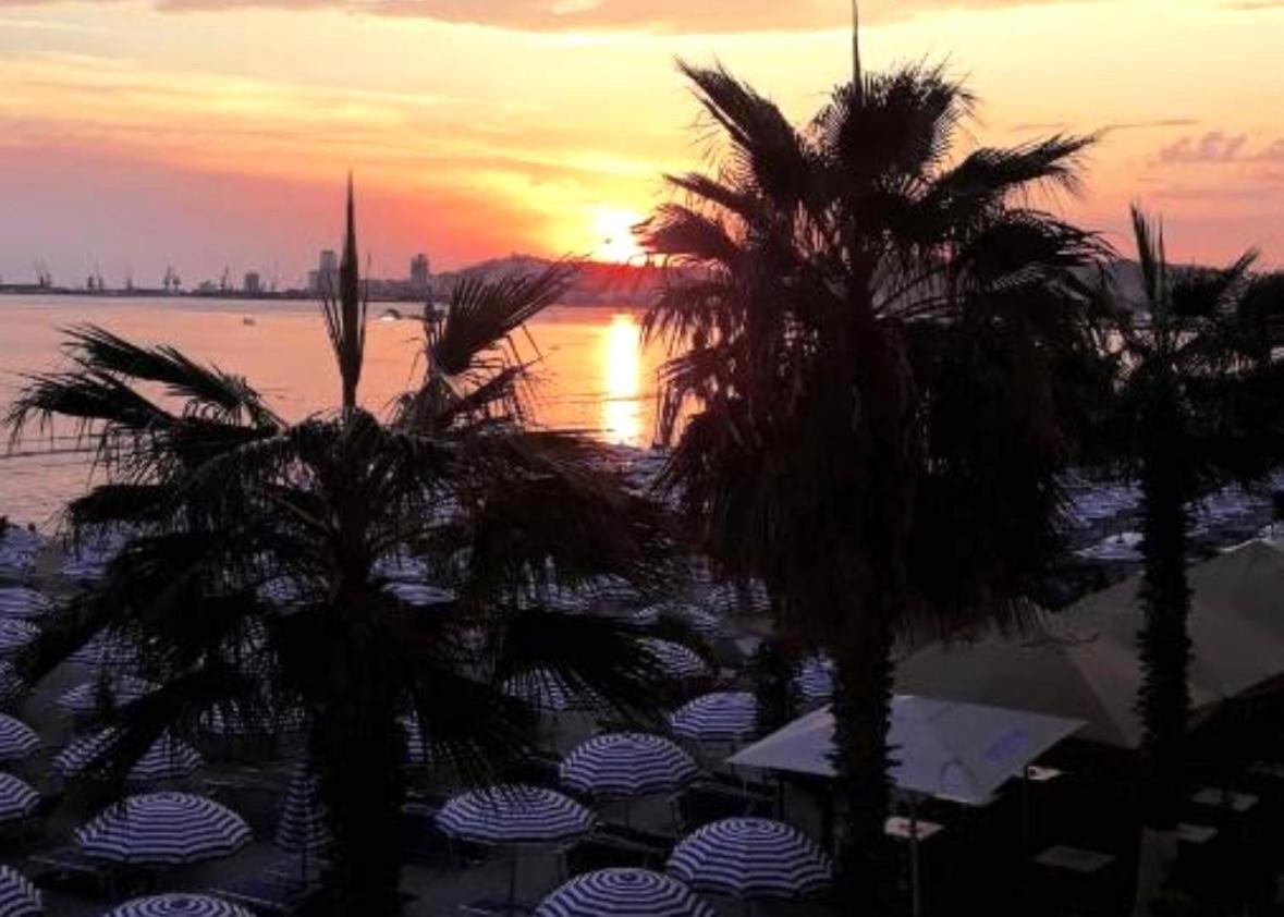 Durres Strand Direkt Am Meer Durrës Exterior foto