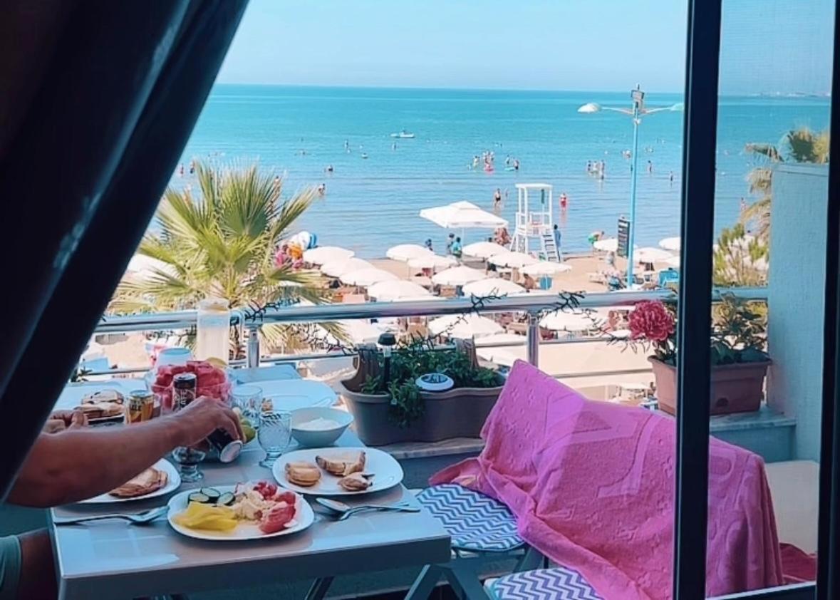 Durres Strand Direkt Am Meer Durrës Exterior foto